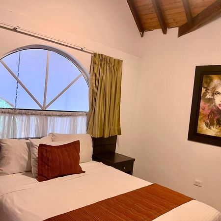 Serenity Suites Casa Boutique Bucaramanga Bagian luar foto