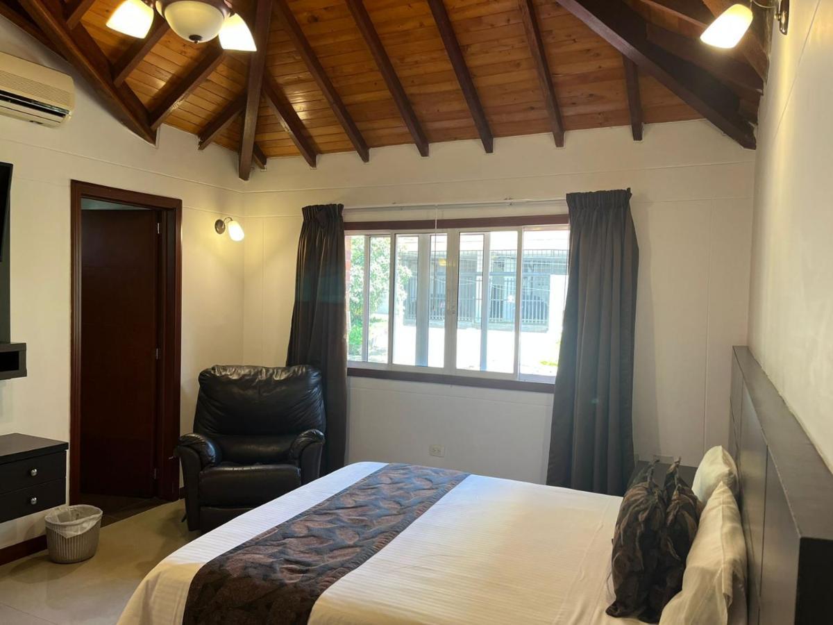 Serenity Suites Casa Boutique Bucaramanga Bagian luar foto