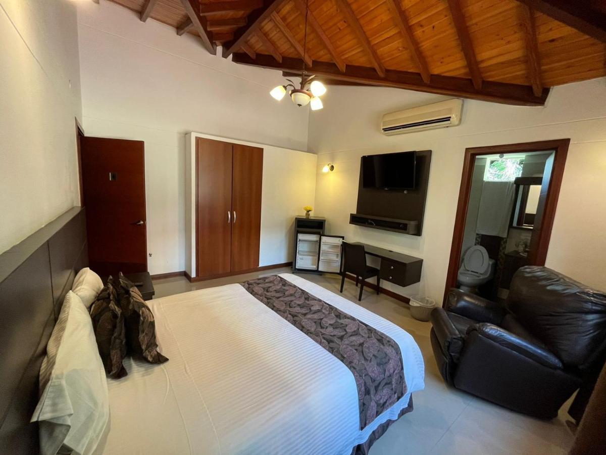 Serenity Suites Casa Boutique Bucaramanga Bagian luar foto