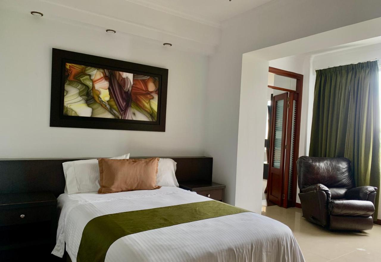 Serenity Suites Casa Boutique Bucaramanga Bagian luar foto