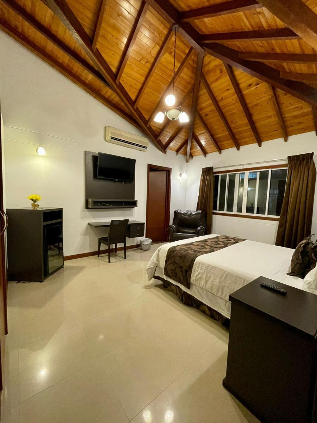 Serenity Suites Casa Boutique Bucaramanga Bagian luar foto