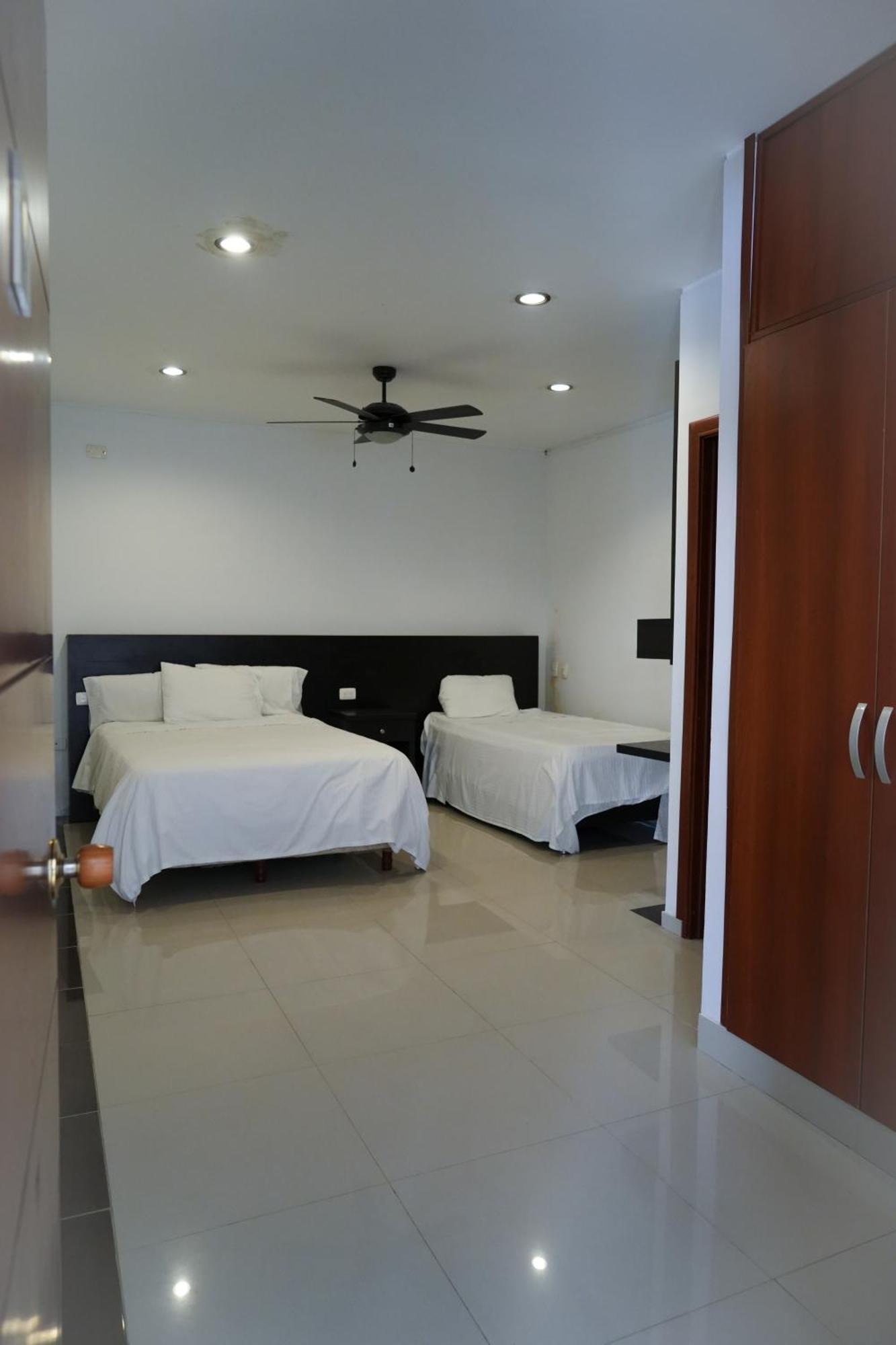 Serenity Suites Casa Boutique Bucaramanga Bagian luar foto